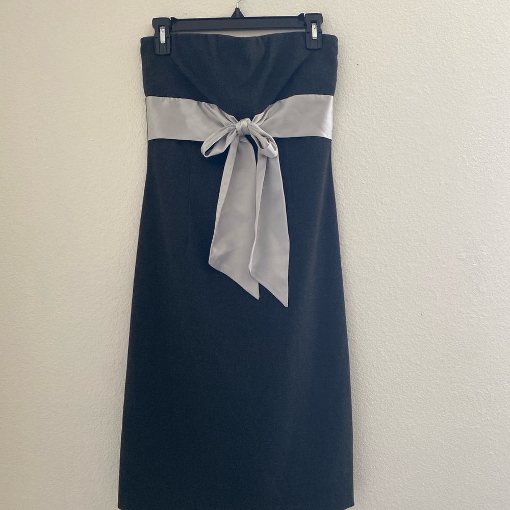 Elegant Blue Strapless Sheath Dress with Gray Sash